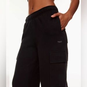ARITZIA Cozy Fleece Mega Cargo™ Sweatpant in black,